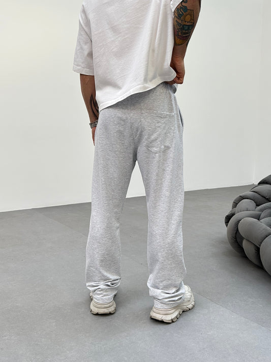 Pantalon Jogging Gris Coupe Droite et Large
