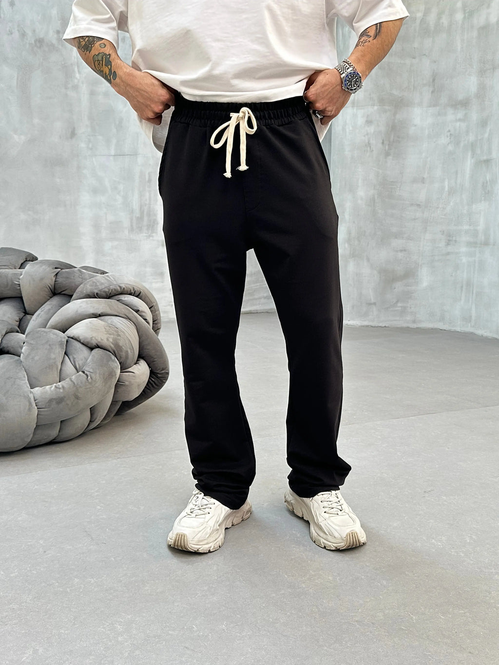 Pantalon Jogging Noir Coupe Droite et Large bonhomme