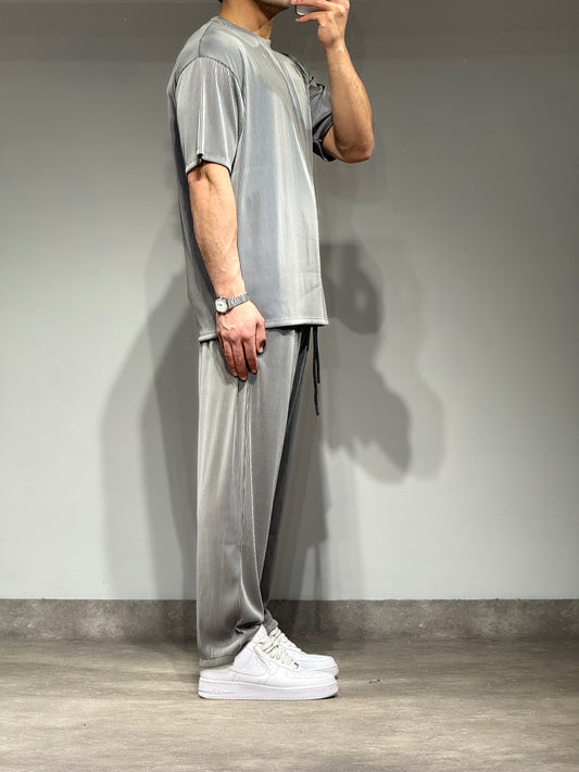 Ensemble Plissé Tee Shirt et Pantalon Gris