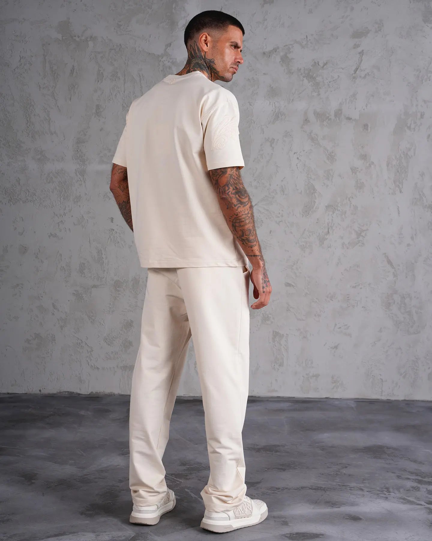 Ensemble Jogging Tee Shirt et Pantalon Beige bonhomme