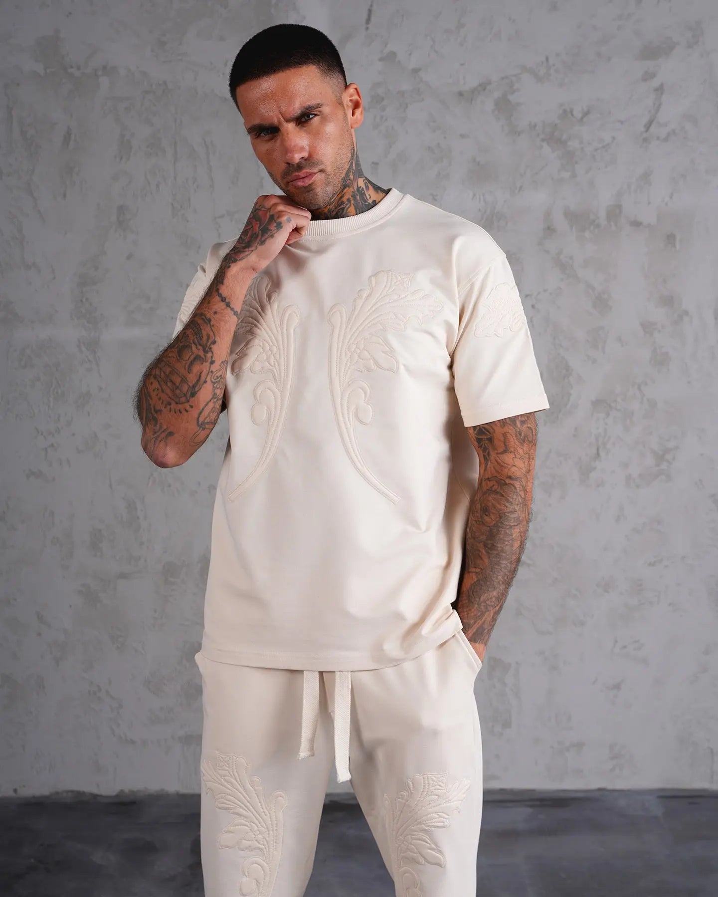 Ensemble Jogging Tee Shirt et Pantalon Beige bonhomme