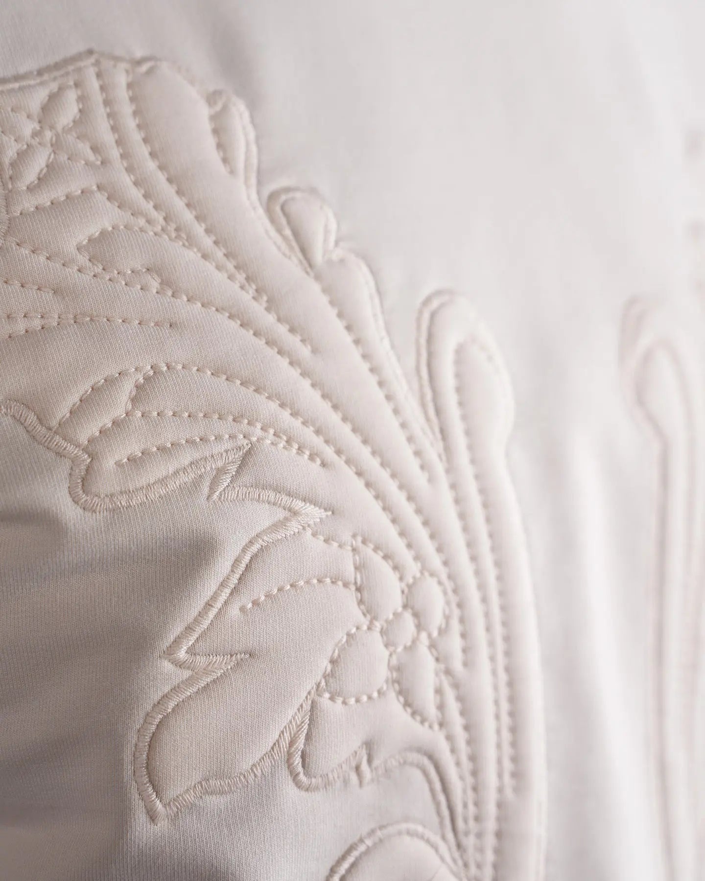 Ensemble Jogging Tee Shirt et Pantalon Beige bonhomme