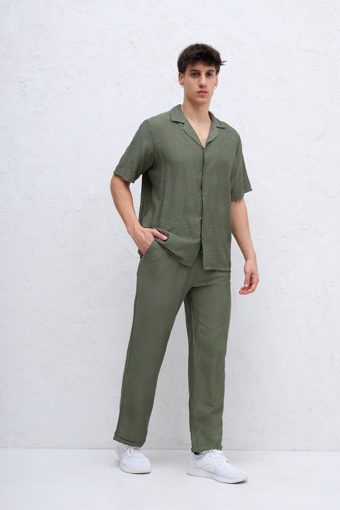 Ensemble Chemise et Pantalon Kaki
