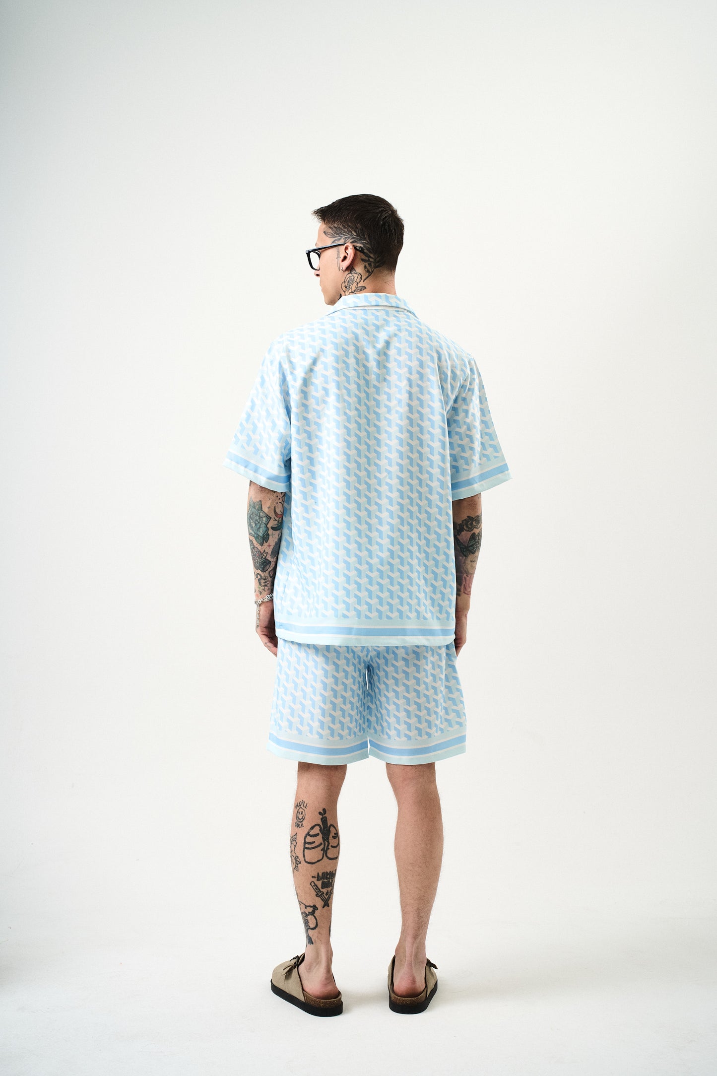 Ensemble Chemise et Short Motifs Blanc Ciel