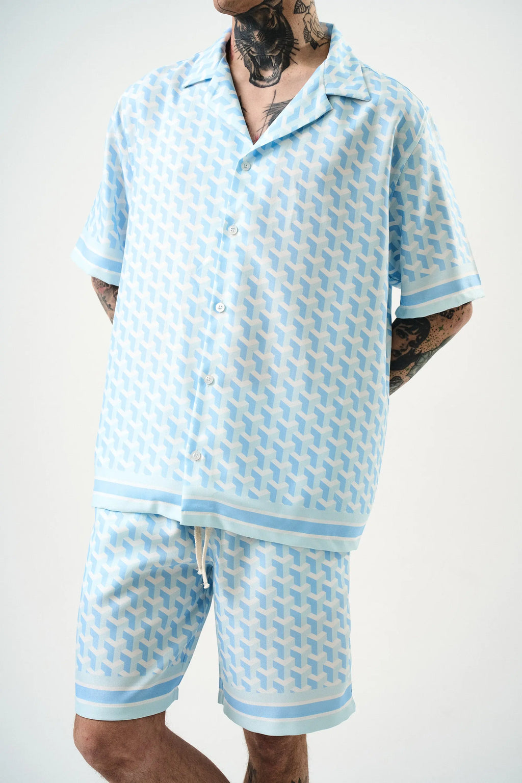 Ensemble Chemise et Short Motifs Blanc Ciel bonhomme