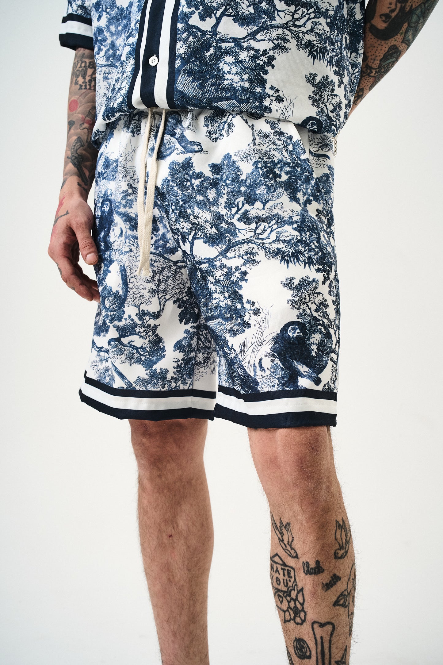 Ensemble Chemise et Short Toile de Jouy Blanc Marine