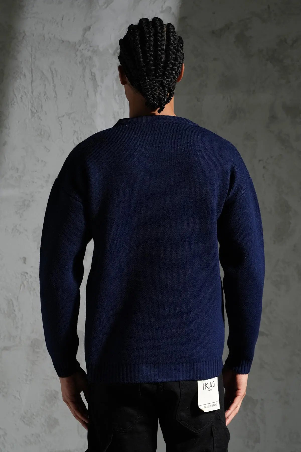 Pull Ikao Lettre C Style Universitaire bonhomme