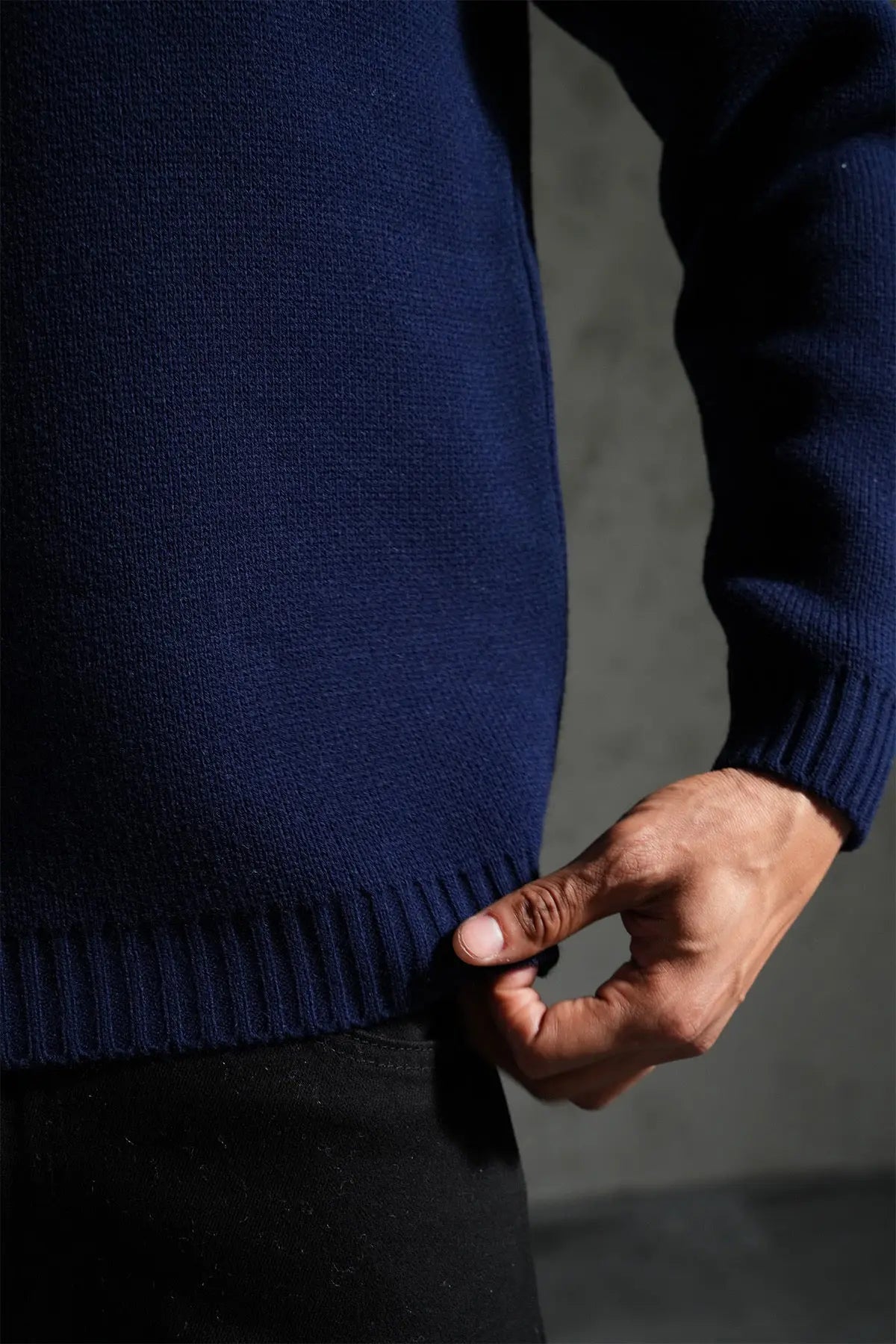 Pull Ikao Lettre C Style Universitaire bonhomme
