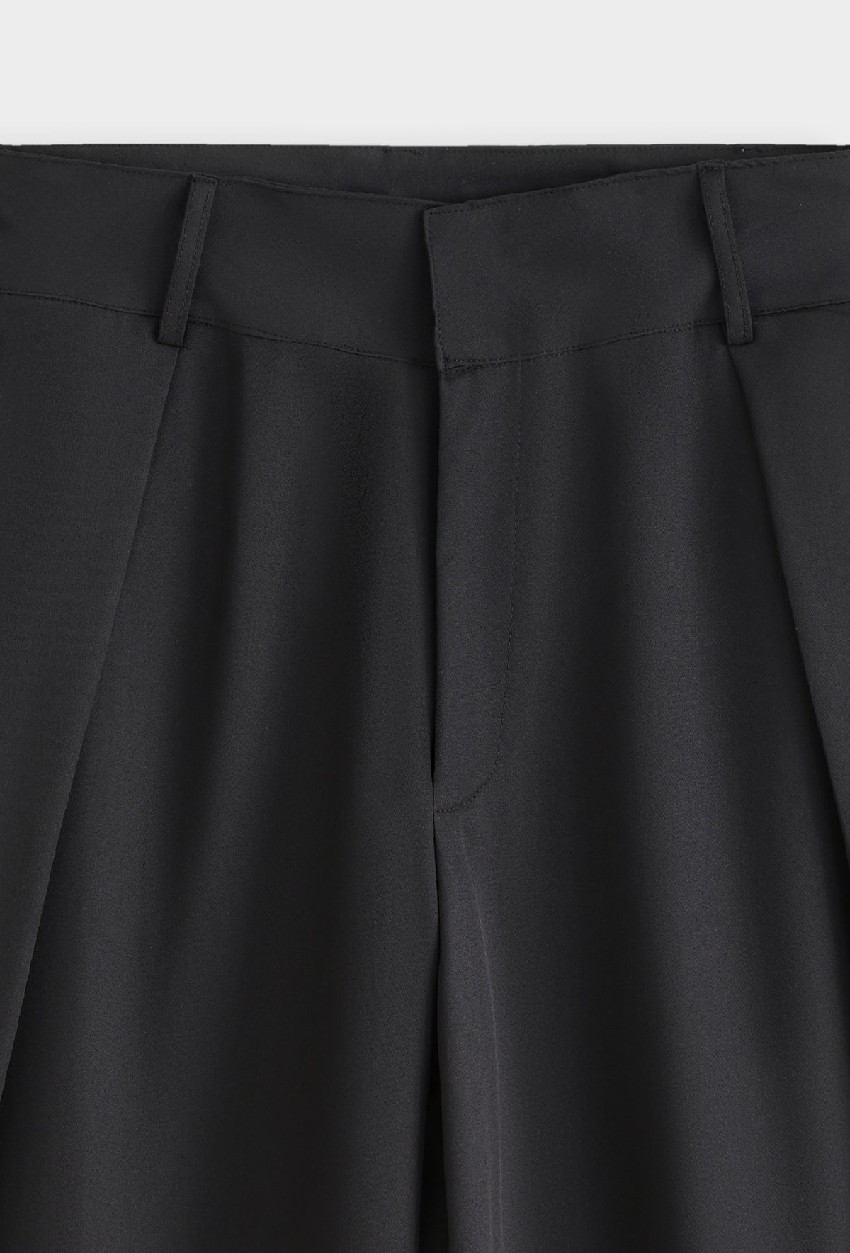 Pantalon large à pinces taille haute coupe fuselée