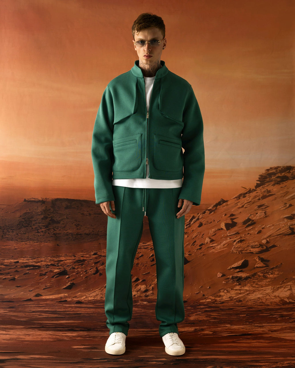 Ensemble Jogging veste zippée col montant et pantalon droit