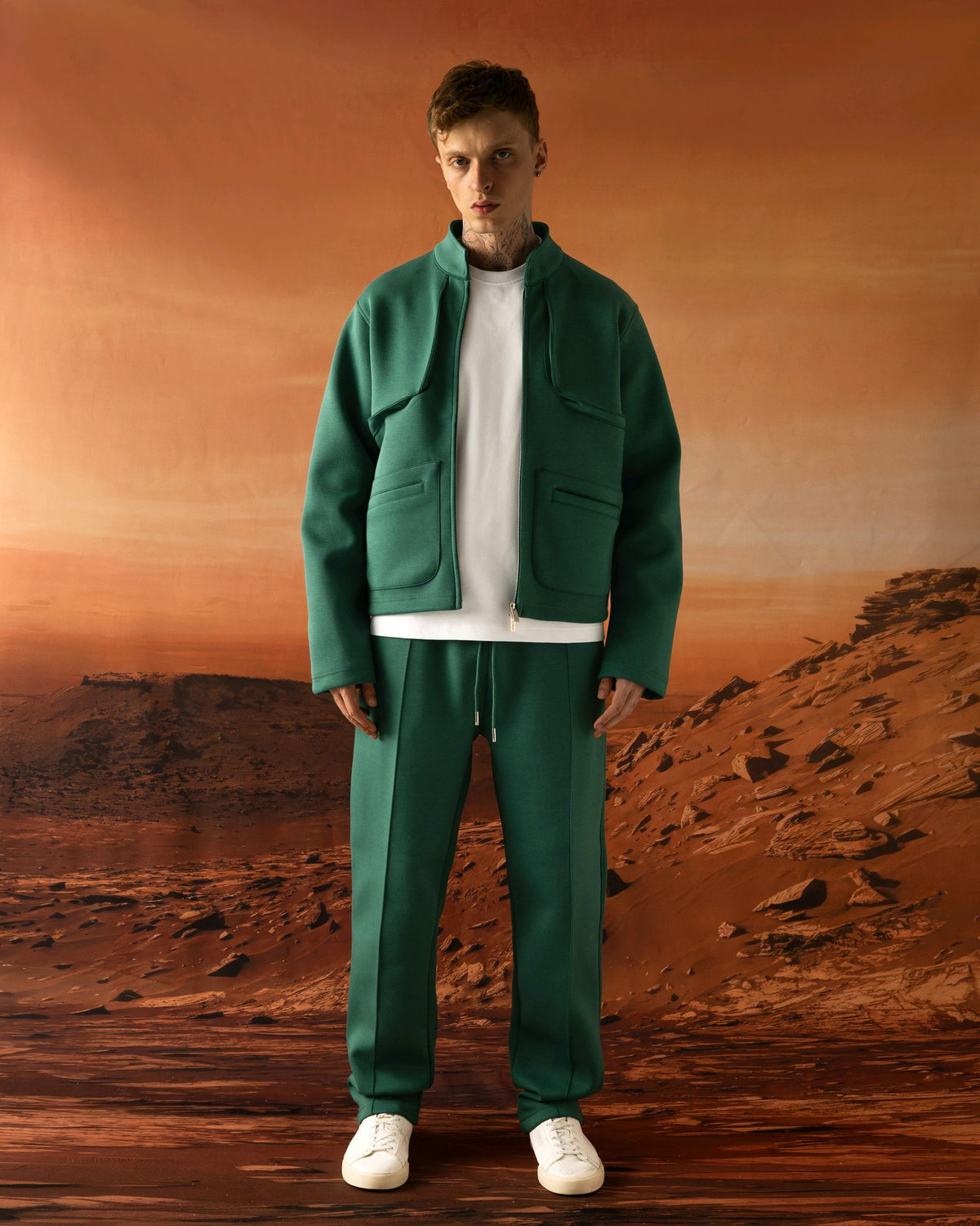 Ensemble Jogging veste zippée col montant et pantalon droit