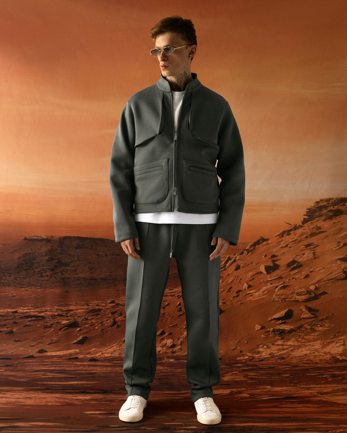 Ensemble Jogging veste zippée col montant et pantalon droit