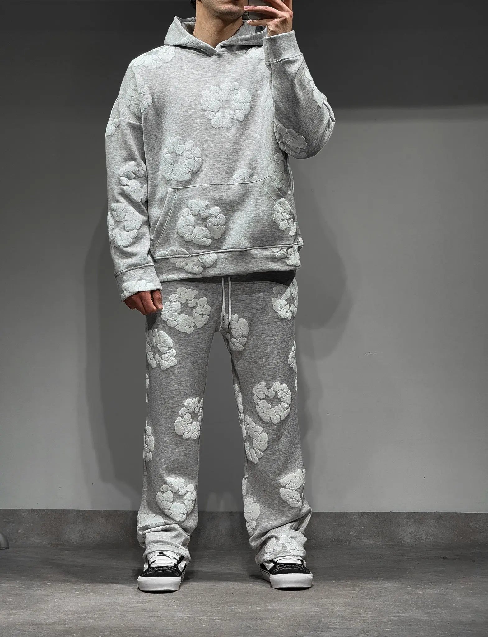 Ensemble fleur gris et blanc, Sweat et pantalon jogging bonhomme
