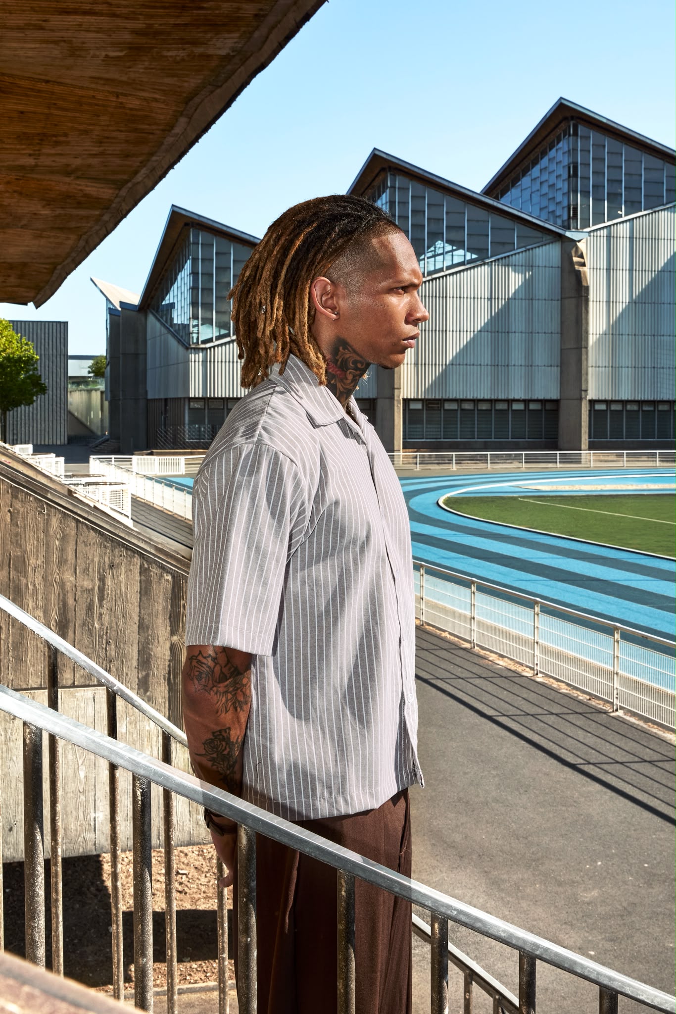 Chemise col camp rayée homme oversize  – Coupe boxy manches courtes