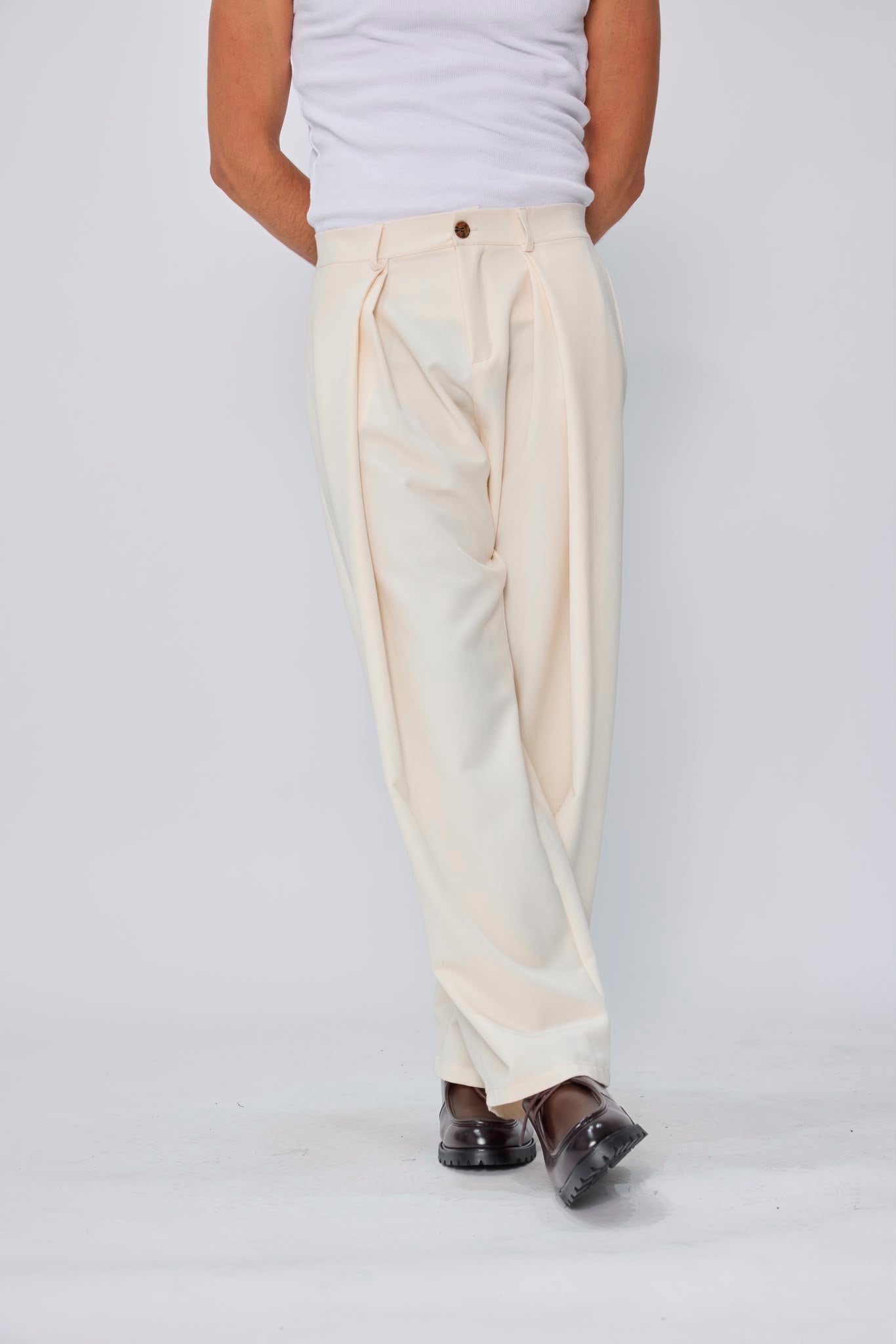 Pantalon à pinces homme coupe buggy large  Taille haute
