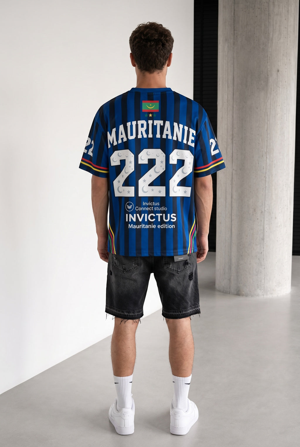 Maillot de football Mauritanie 222 Club bonhomme bleu et noir à rayures en polyester et lycra vu de dos