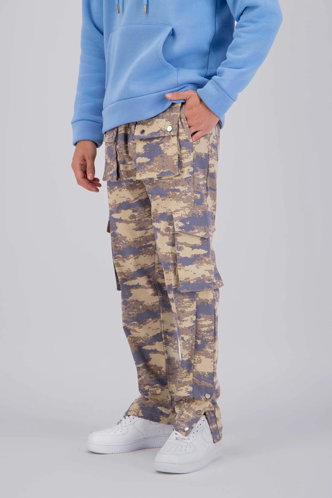 Pantalon Cargo Camouflage beige et bleu avec 3 Bouttons